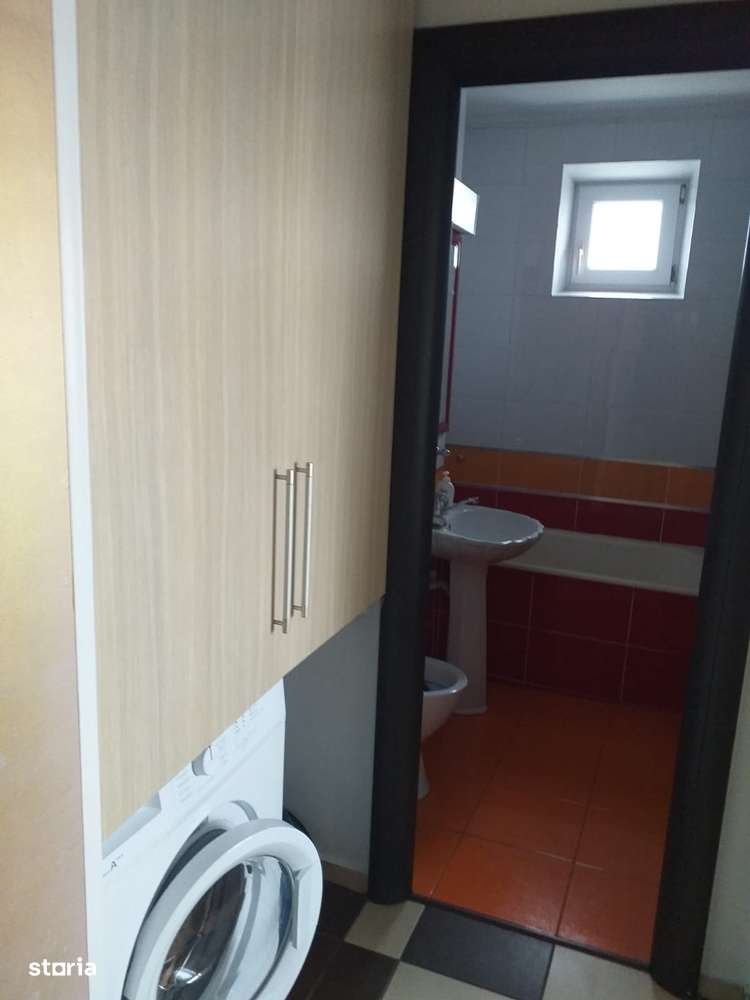 Apartament cu 3 camere de vânzare în zona Calea Călărașilor-4