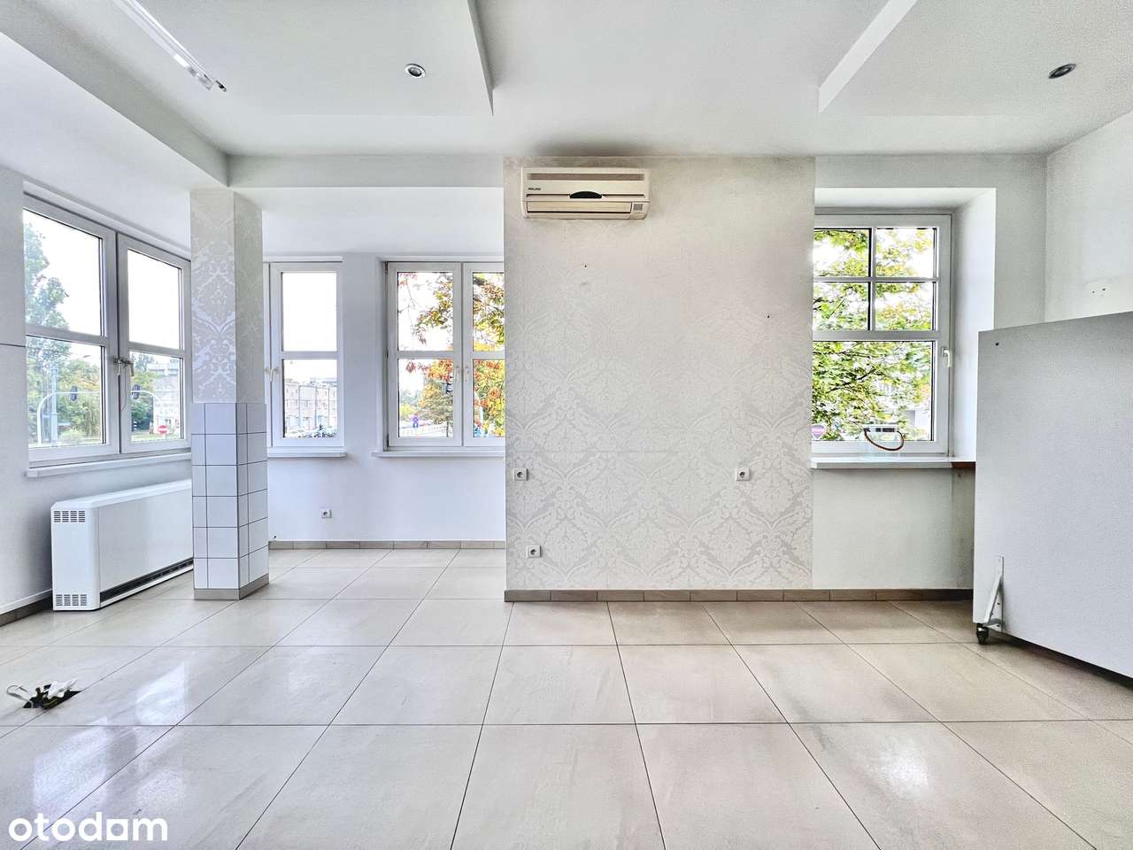 Lokal usługowy 40m2 z DUŻYM POTENCJAŁEM | Tatrzańska/Przybyszewskiego-1