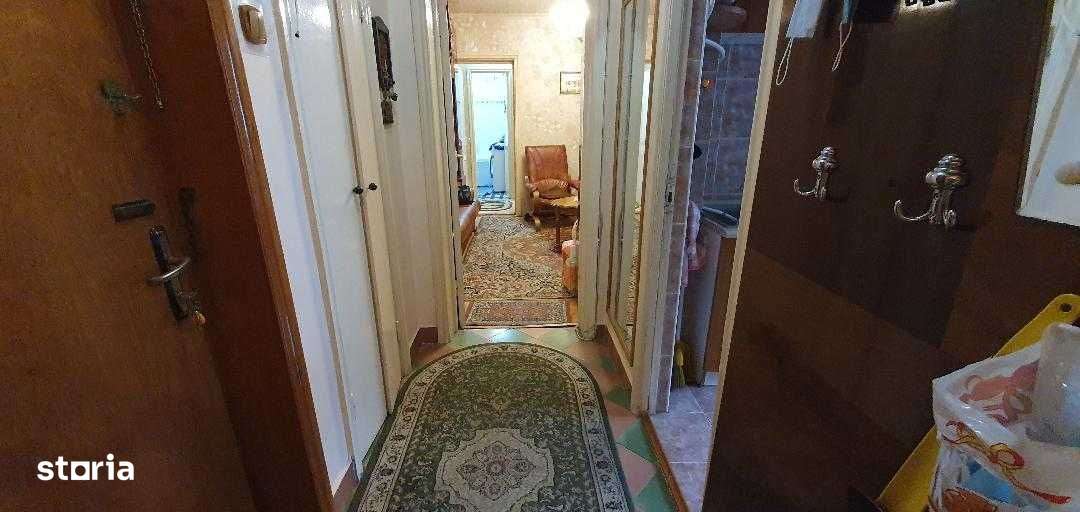 ap cu 3 camere in zona Dacia-0