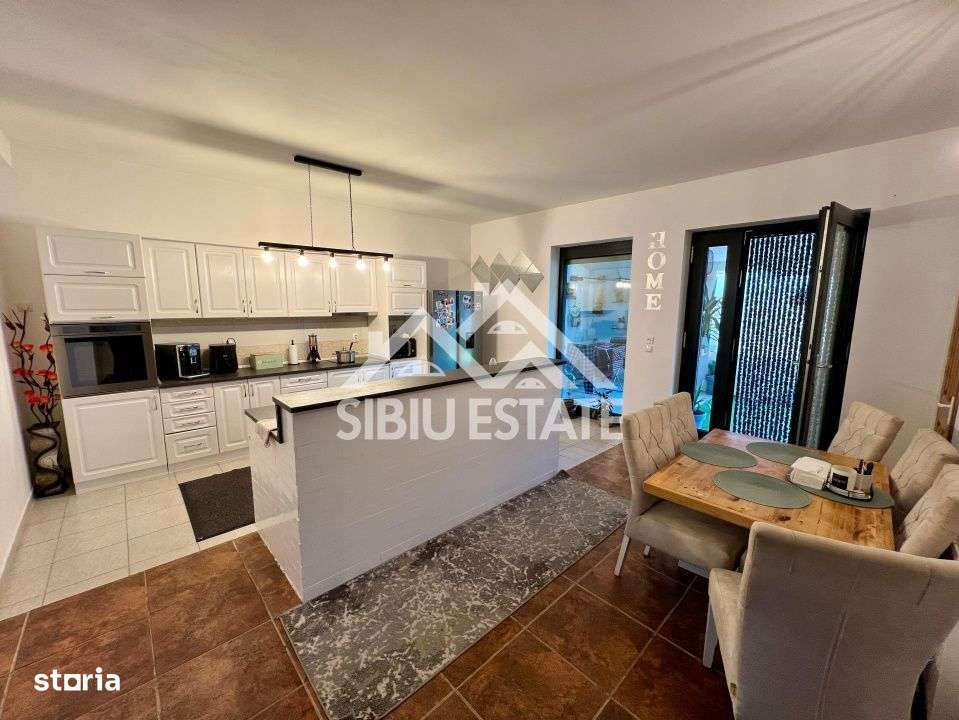 Casa moderna, spațioasa, curte generoasa pe un nivel în Sura Mare - Imagine principală: 5/17