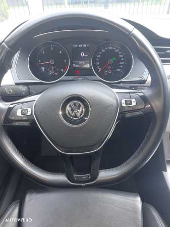 Volkswagen Passat Variant 1.6 TDI (BlueMotion Technology) DSG Comfortline - 13