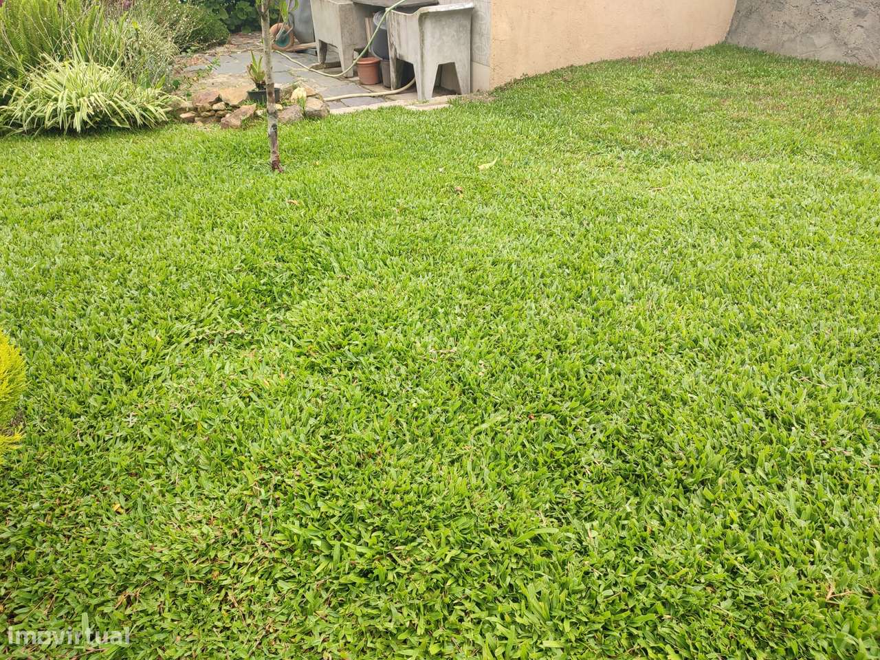 4 casas com tipologias T1, em terreno de  692m2,  à Marina do Freixo-18