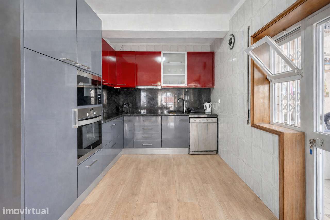 Apartamento T2 | Garagem | Elevador | Metro | Baguim | Gondomar-5