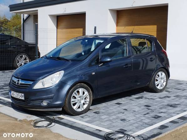 Opel Corsa 1.2 16V Essentia - 1