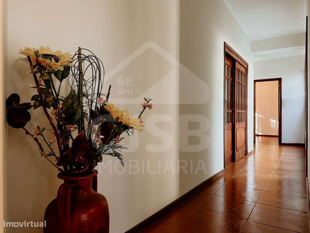 Moradia Isolada T5+3 em Salvaterra de Magos-17