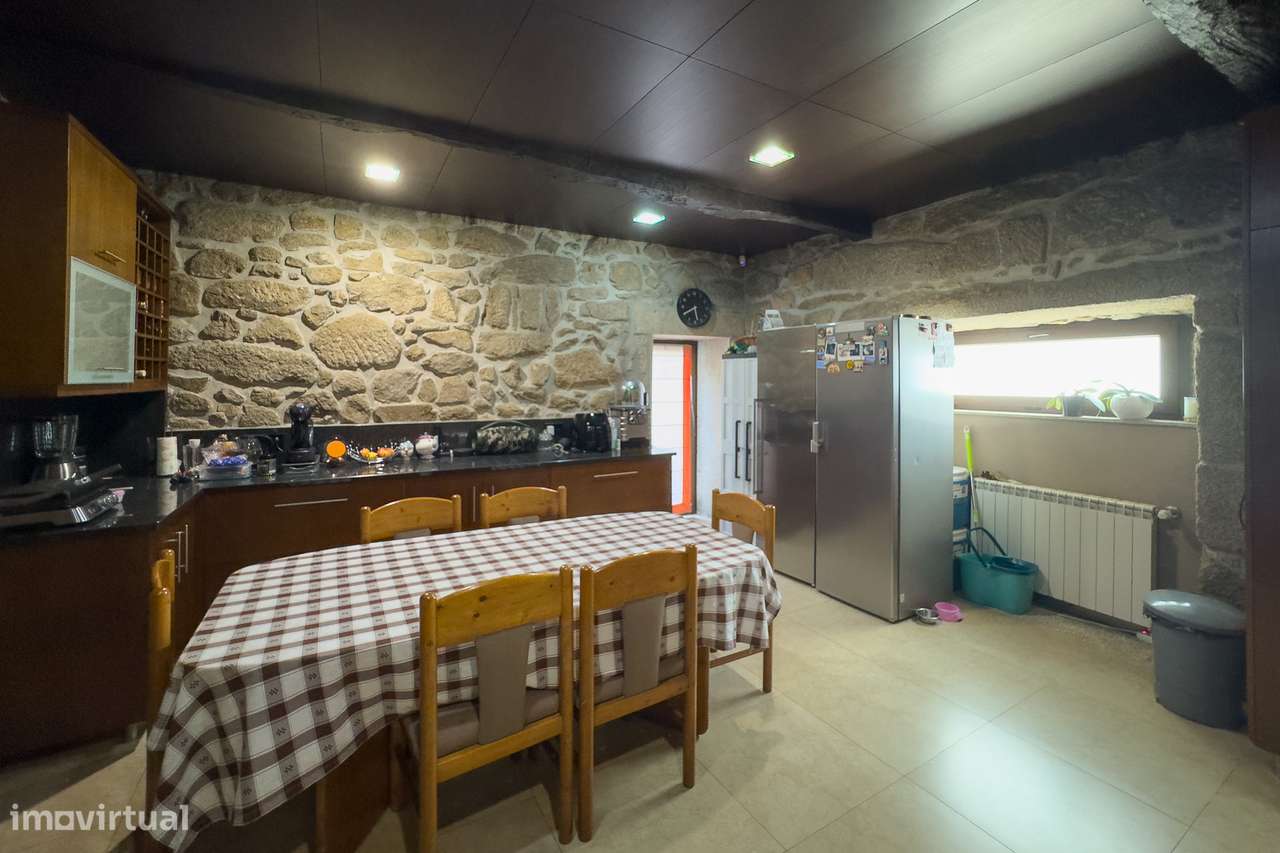 Moradia Independente T3  para Venda ou Permuta, em Prozelo, Amares-13