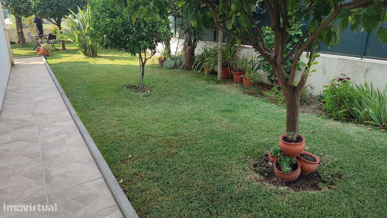 Moradia gaveto T3 em Amares-56