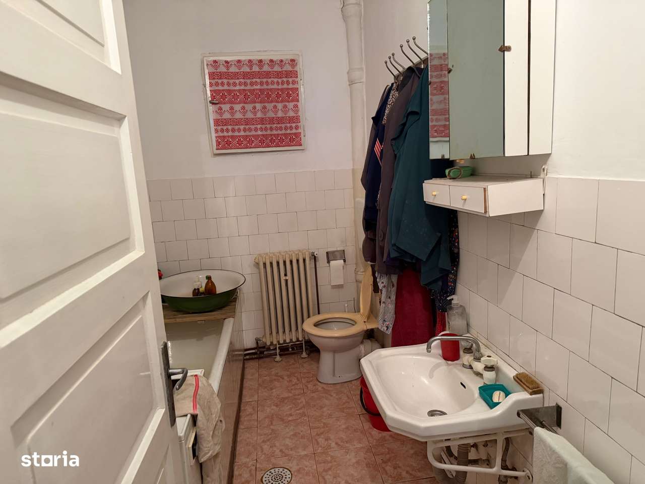 Apartament 3 camere, balcon și garaj Str Wolfenbuttel-8