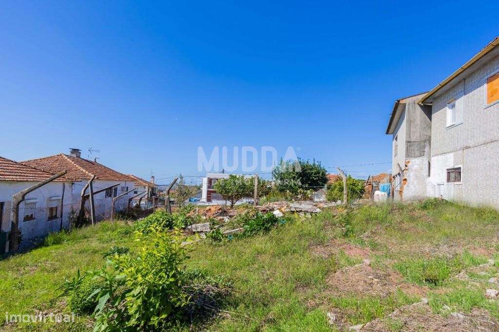 Moradia T1+2 em Arrifana - Santa Maria da Feira-17