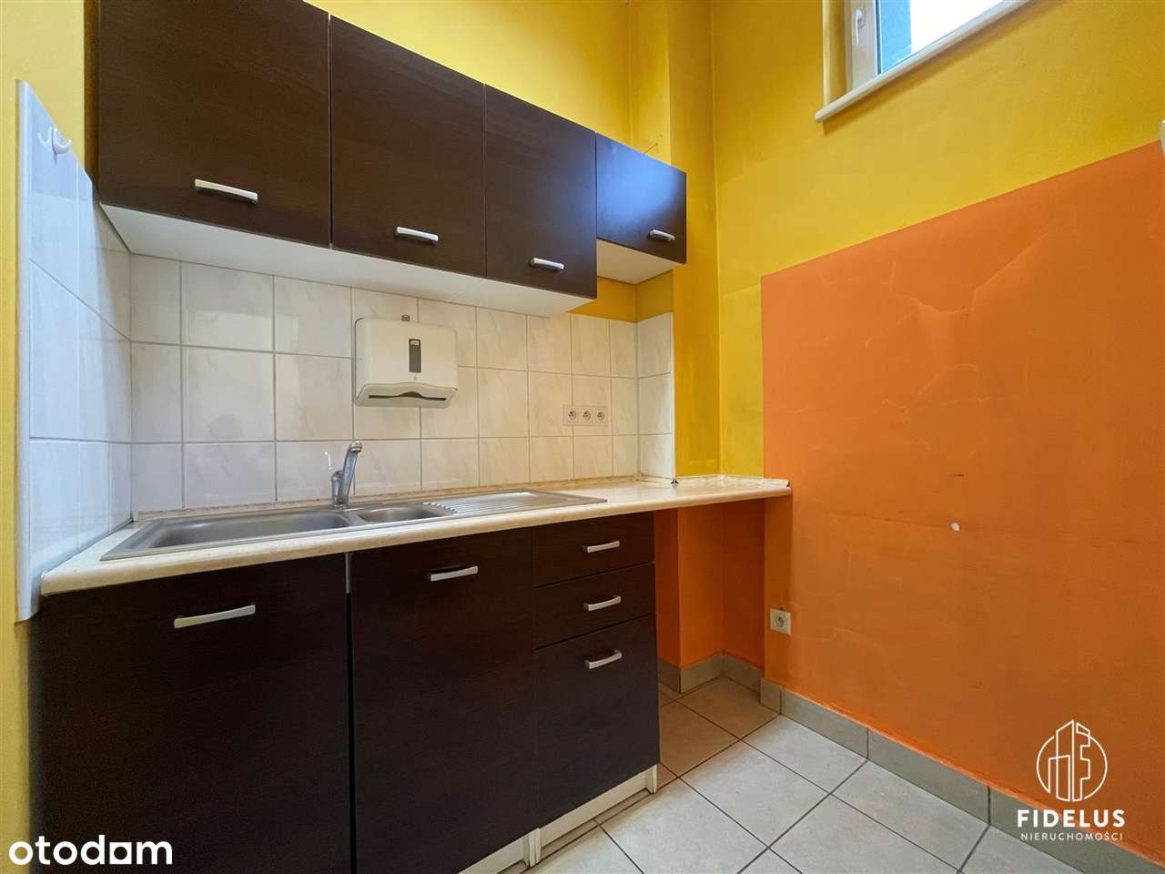 Lokal na sprzedaż/ 143m2/al. Niepodległości 87-19