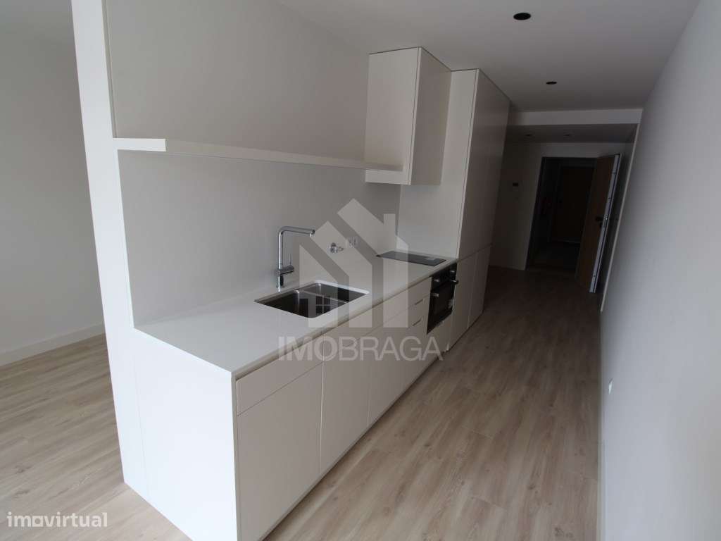 Arrendamento T0+1 Novo - Centro da Cidade - Grande imagem: 3/21
