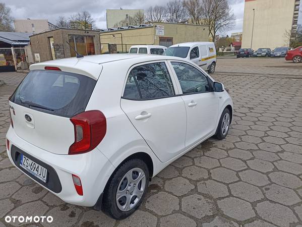 Kia Picanto 1.0 M - 11