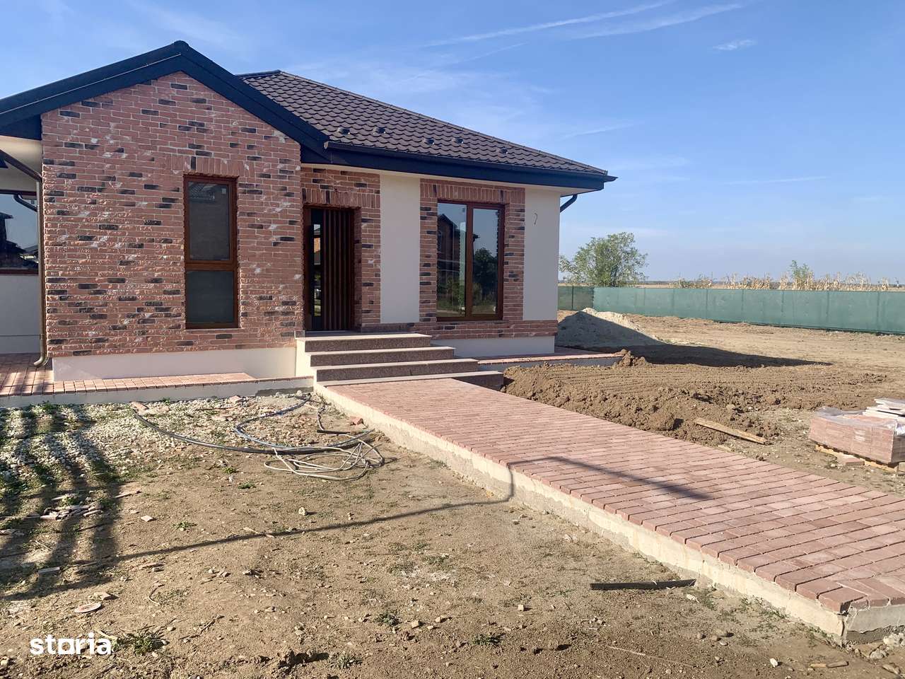 Casa Denver, nou-nouță, teren 550/1100mp, 4 camere, un singur nivel-1