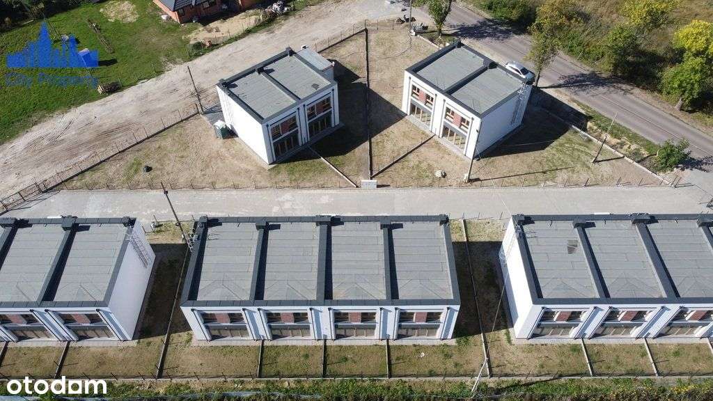 Nowoczesny segment z ogródkiem-2