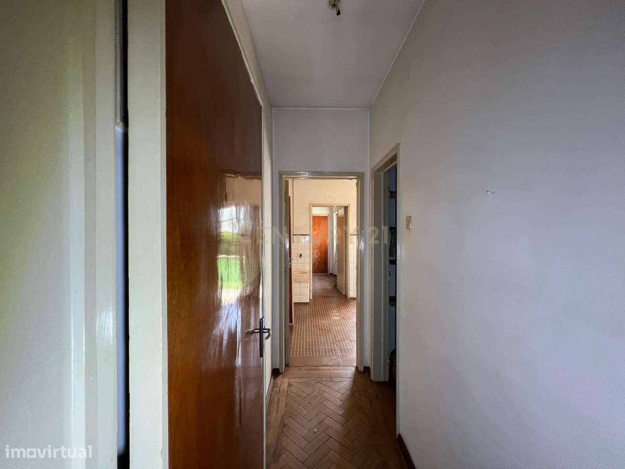 Apartamento T3, com 98 m², 2 WC, centro de Leiria, para reabilitação - Grande imagem: 5/32