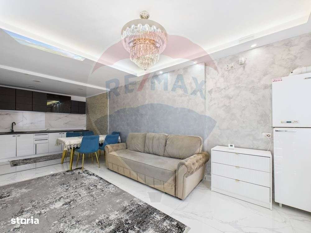 Casă / Vilă cu 3 camere de vânzare în zona Andronache - Imagine principală: 2/17