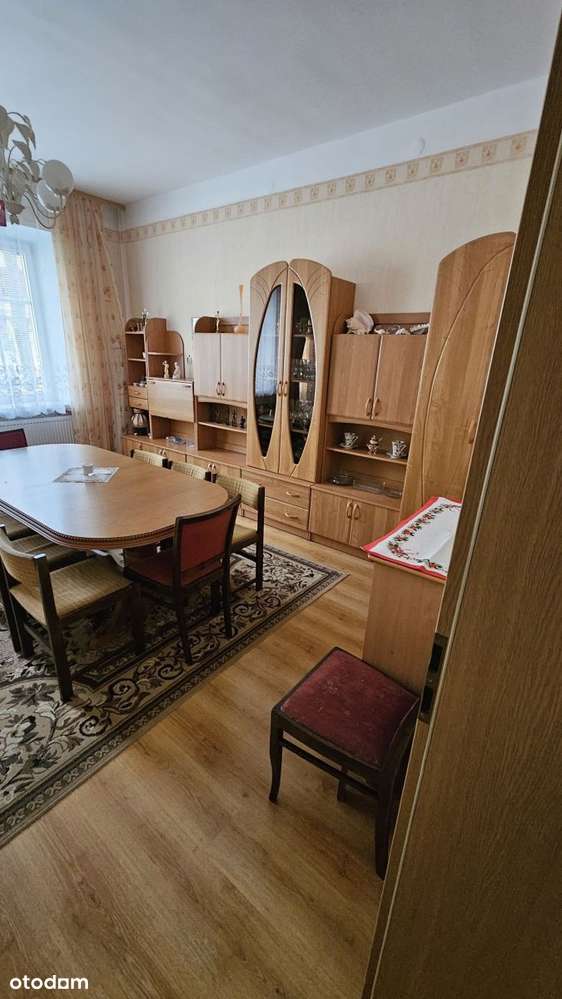 5 pokoi, 2 łazienki, 2 kuchnie-1