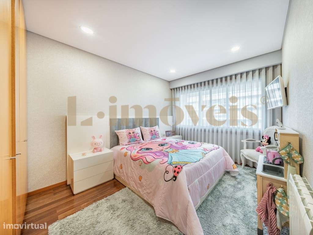 APARTAMENTO T3, MOBILADO E EQUIPADO, NO FÓRUM, VIZELA.-15