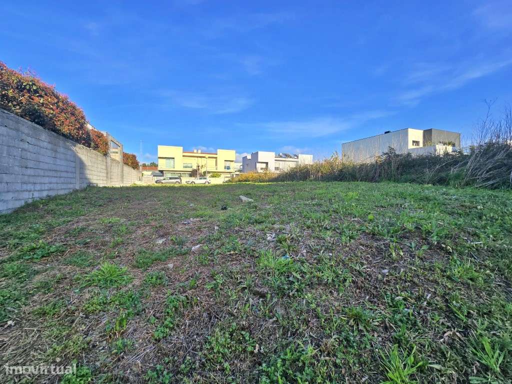 Terreno para construção de moradia - Castêlo da Maia - Grande imagem: 2/4