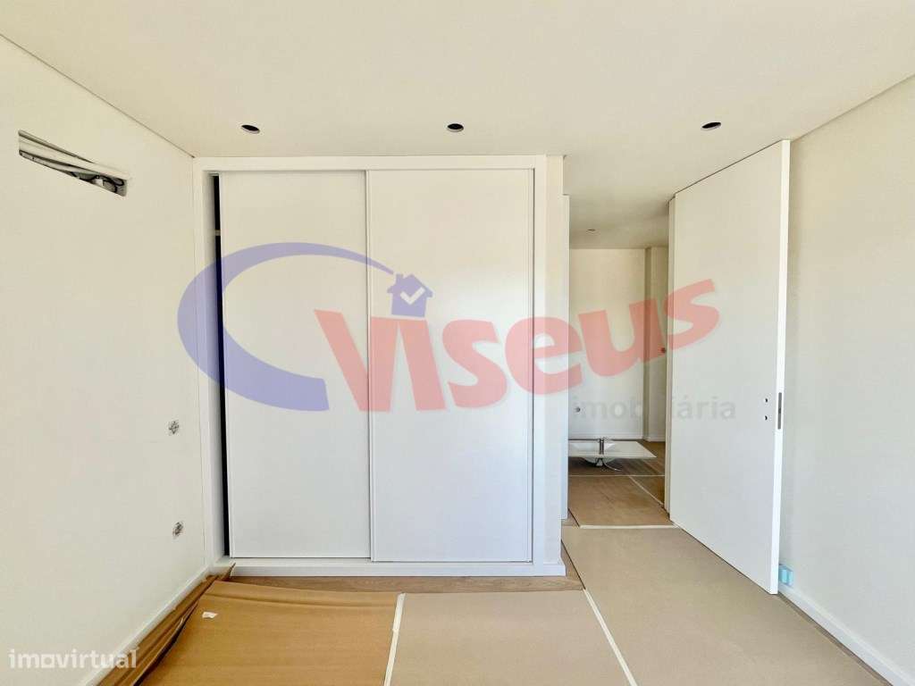 Apartamento T3 Penthouse Coimbrões-17