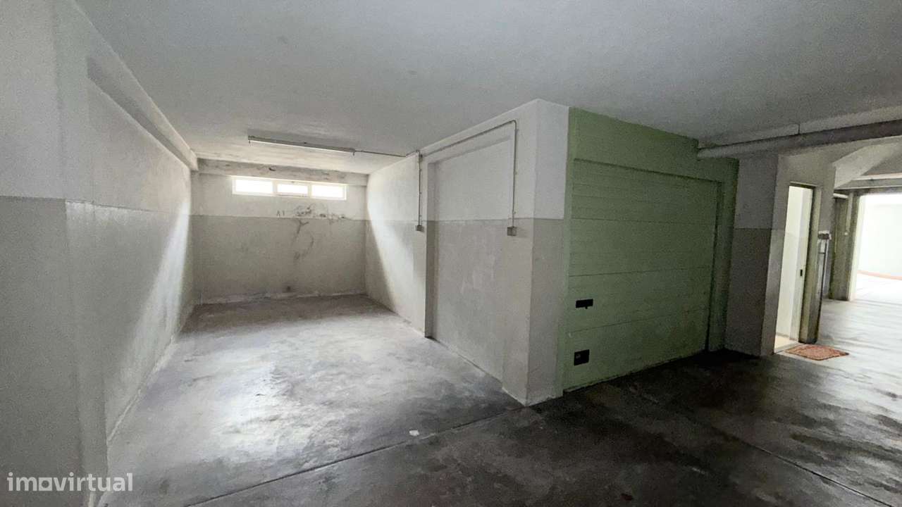 Loja com 135m2 em Ermesinde-15