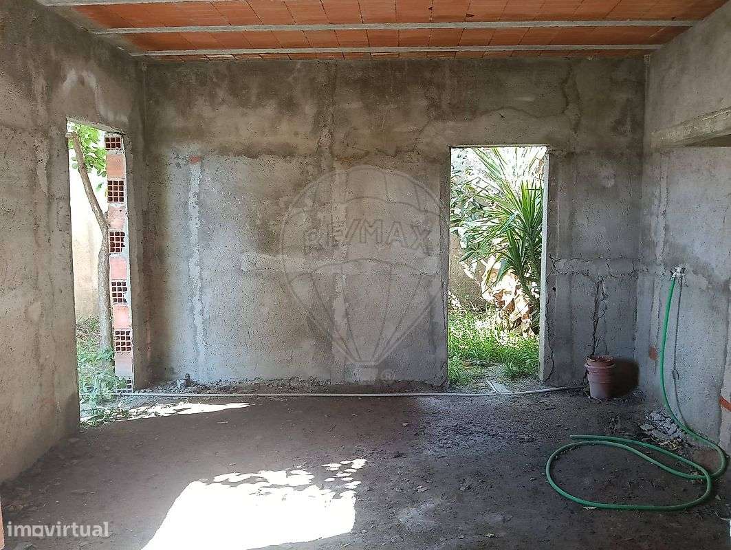 Moradia T2 para venda-14