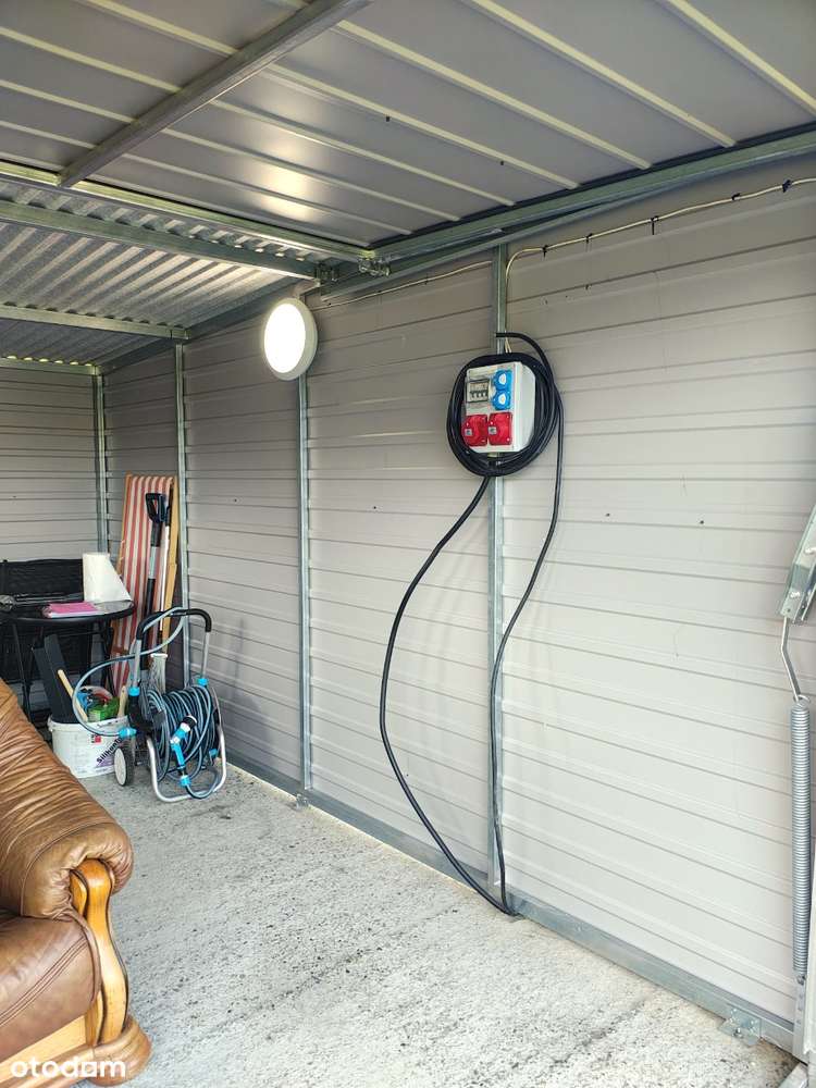 Działka budowlana, ogrodzona z garażem Jaworzno  ul. Źródlana-5