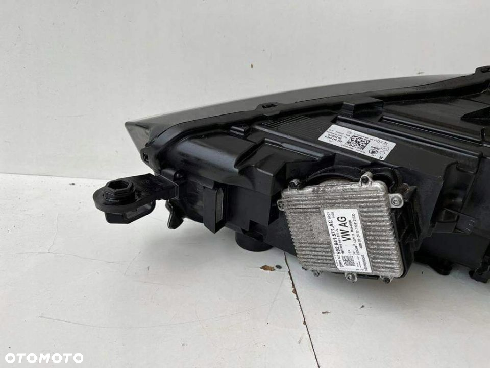 SKODA SCALA 657 LAMPY PRZÓD FULL LED 657941016 A - 8