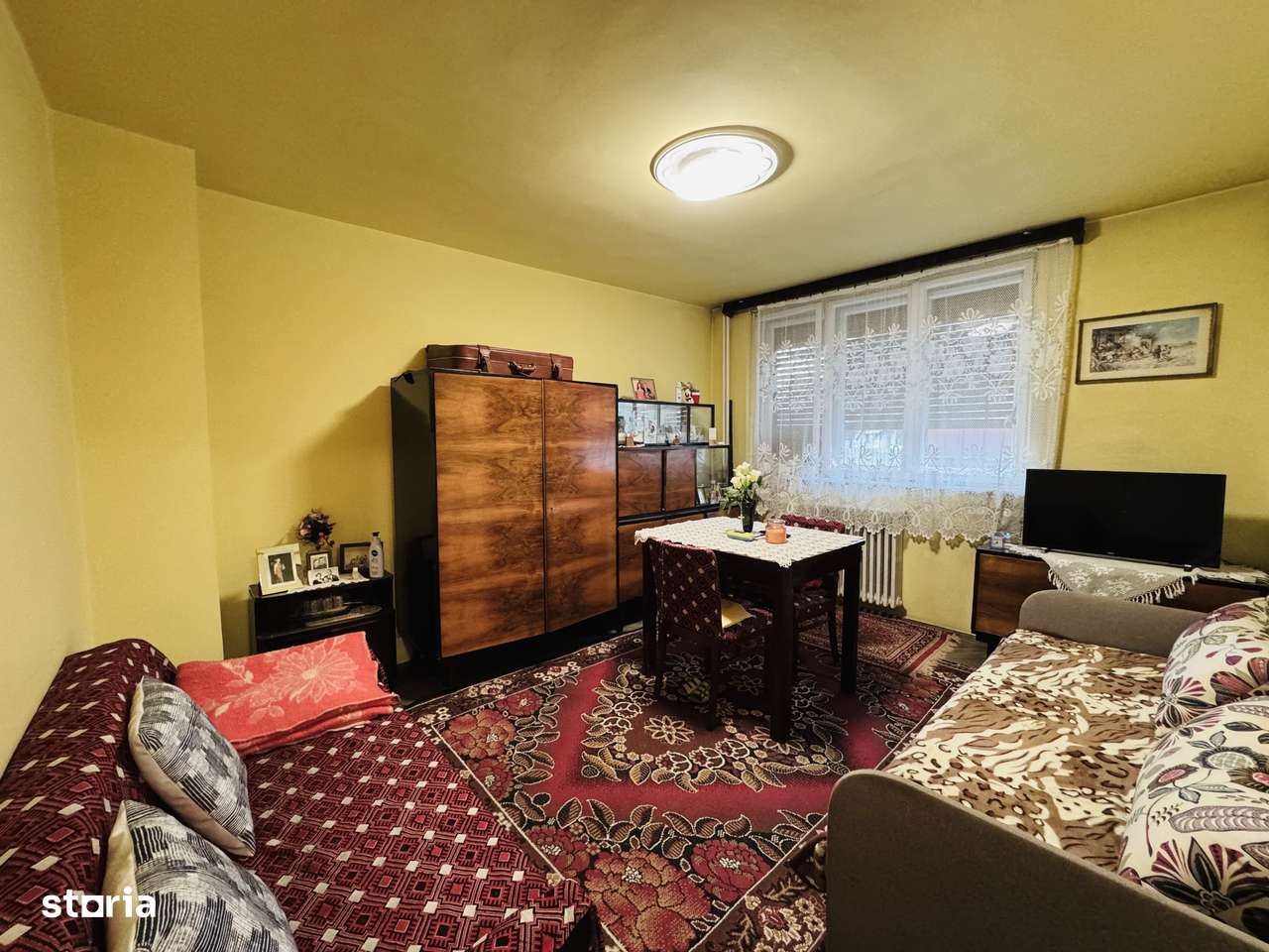 DE VÂNZARE - Apartament cu 2 camere decomandat - Oradea - IMOBIHOR-0