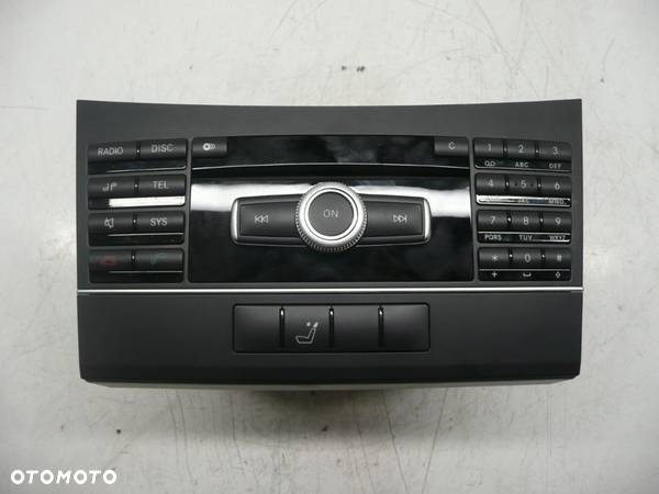 Radio Comand Mercedes W212 - 1