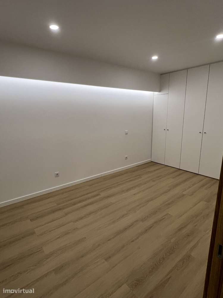 Apartamento T1 em Zona Central de Ourém - Grande imagem: 4/10