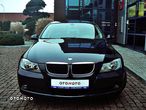 BMW Seria 3 318i - 4