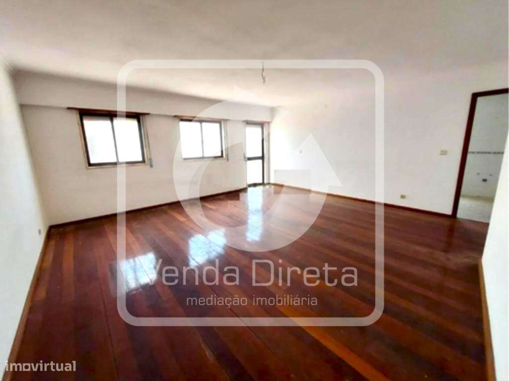 Apartamento T5 Duplex com Terraços Amplos e Vista Desafogada | Mem ... - Grande imagem: 5/23