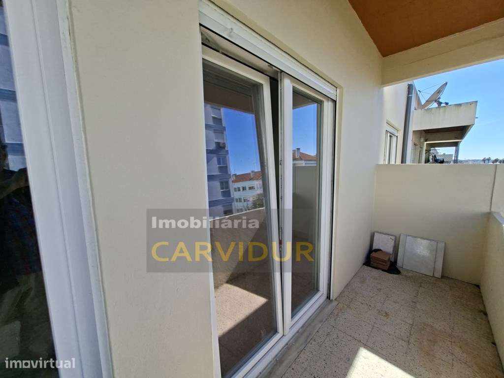 Moita T3 Boas áreas e excelente localização-23