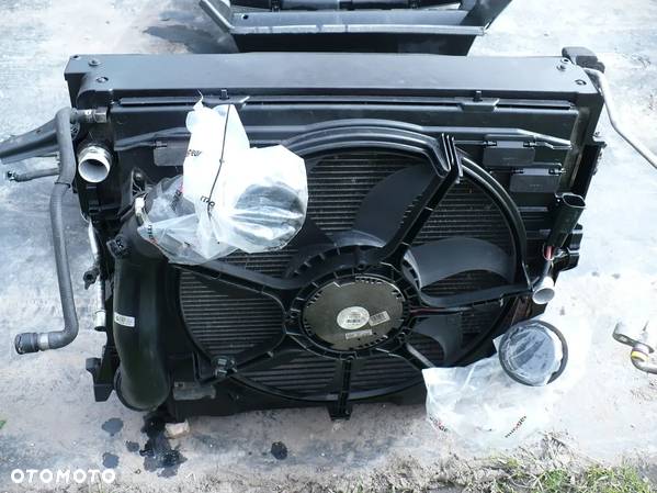 BMW X5 E70 X6 E71 3.0D 286KM chlodnice wentylator kuler komplet z klima - 4