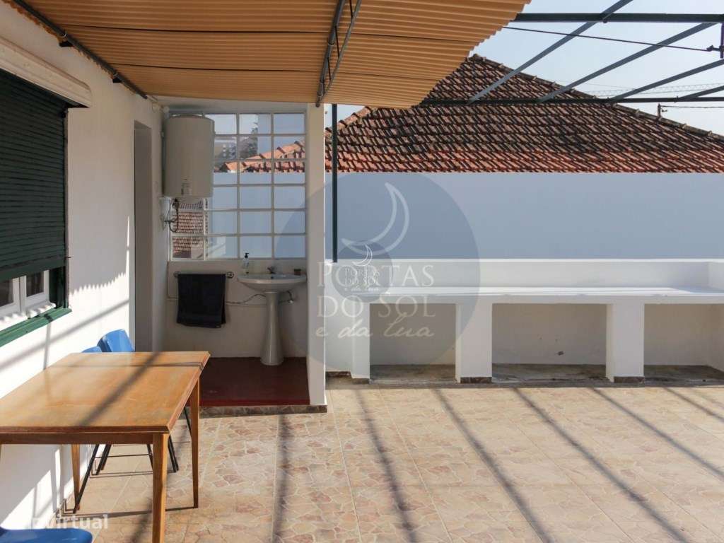 T6 c sótão (72m2), terraço, pátio e estacionamento-18