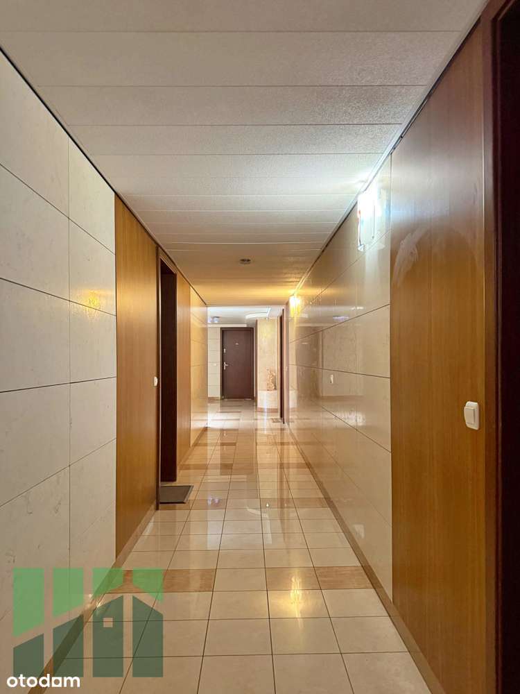 Sprzedam mieszkanie z dużym tarasem 15m2-15