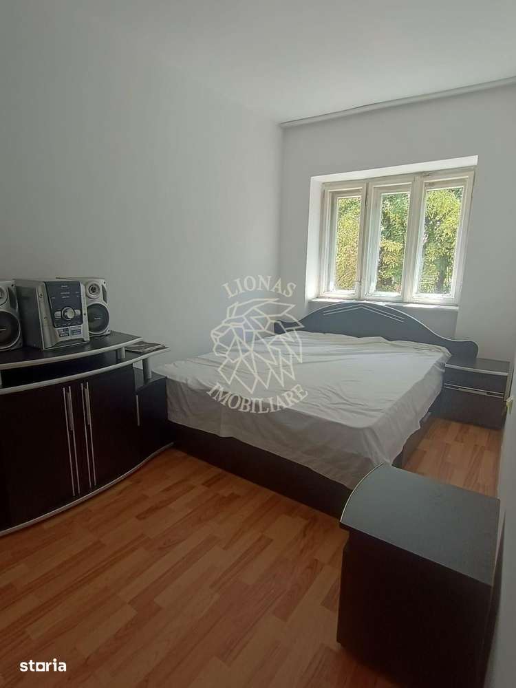 Apartament 3 camere-etaj 2-parcare- ideal investitie,  Ultracentral - Imagine principală: 3/8