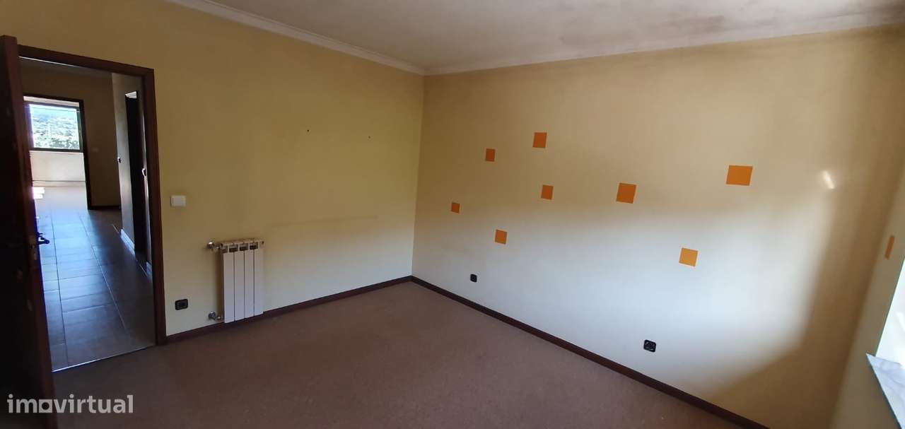 Moradia T3 com terreno - Grande imagem: 3/7