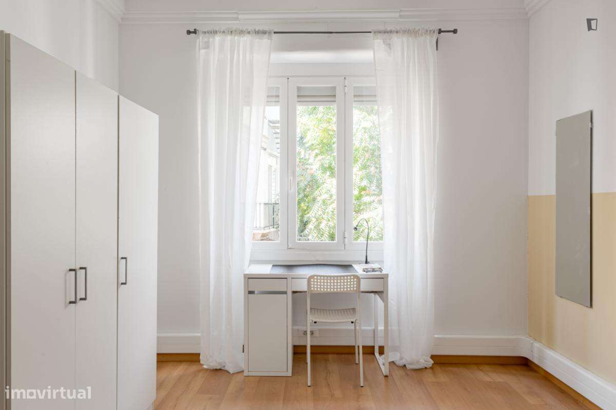 Quarto - localizado em Picoas Lisbon - Grande imagem: 4/20