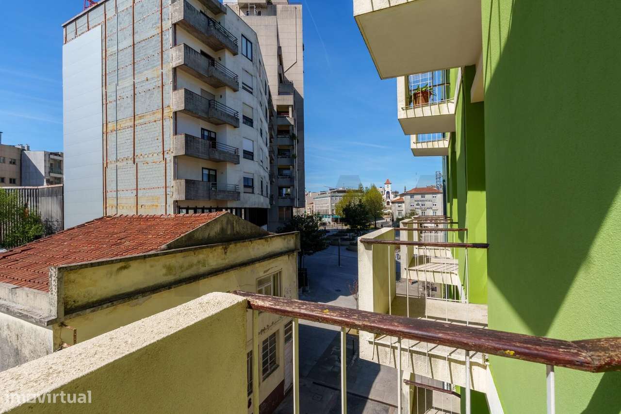 Apartamento T3 Praça Luís Ribeiro - S. João da Madeira - Grande imagem: 5/36