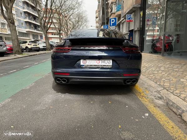 Porsche Panamera 4 E-Hybrid - 12