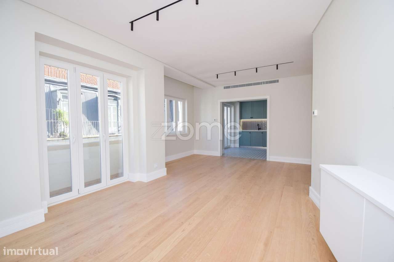 Arrendamento T3 Rés-do-Chão proximo a Avenida da Liberdade. - Grande imagem: 2/24