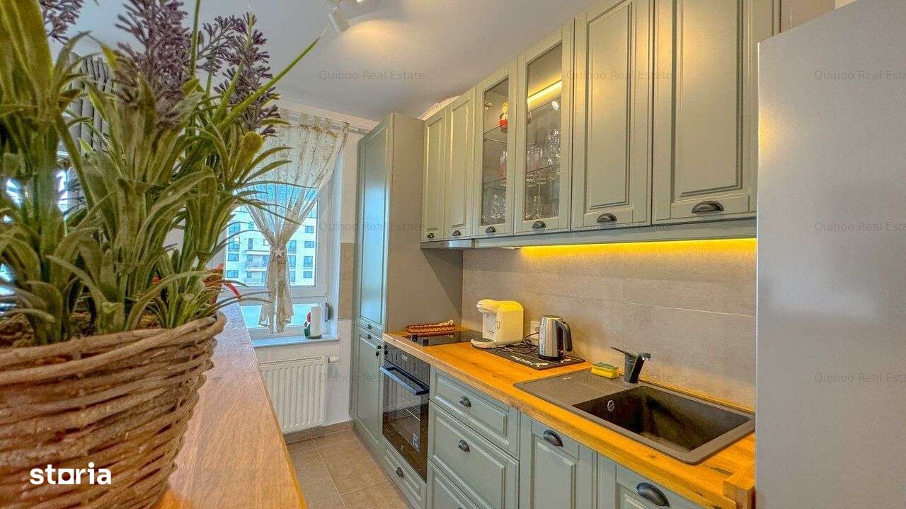 Studio premium localizat pe pietonala Coresi, mobilat, utilat, parcare - Imagine principală: 2/15