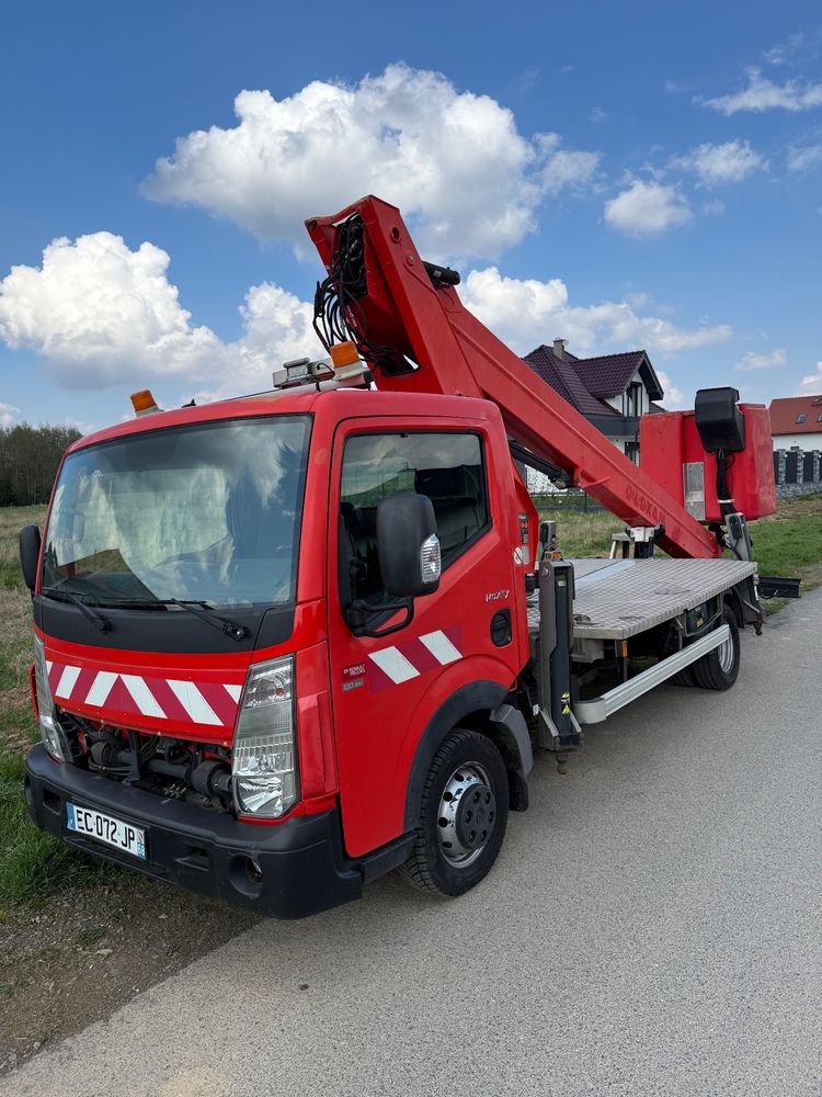 Renault Maxity 2016
