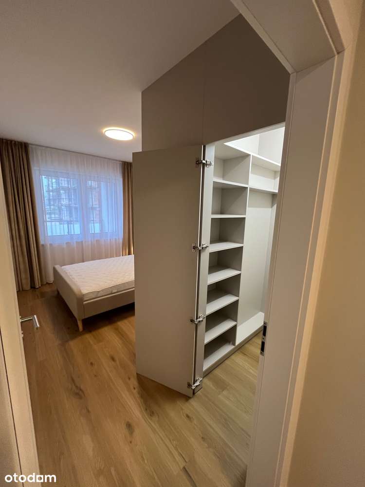 Do wynajęcia, 2 pokoje, ogrzewanie miejskie, balkon i parking. - Widok 5