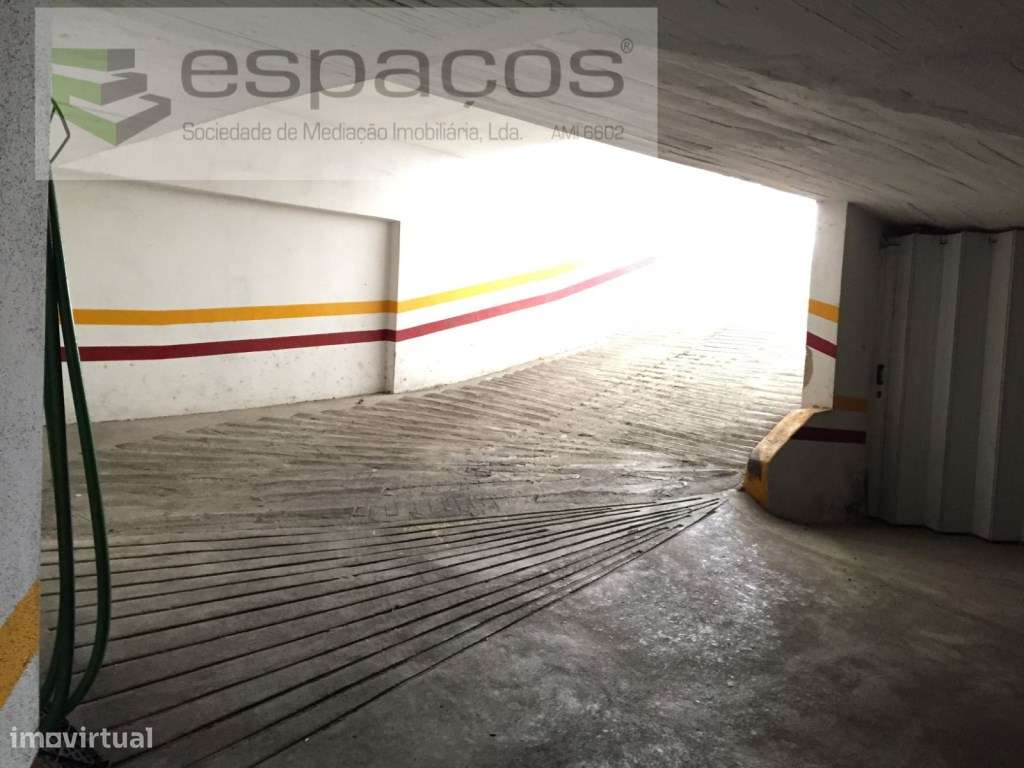 Garagem para venda na Carapalha - Grande imagem: 2/4