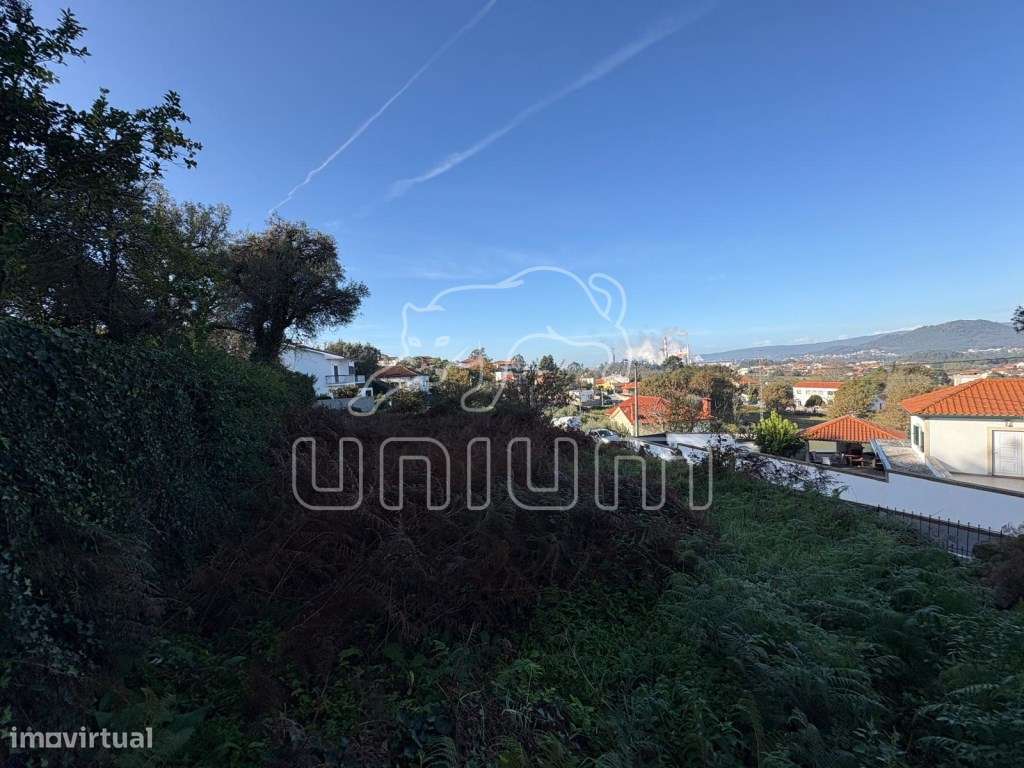 Propriedade para recuperar em Deão-4