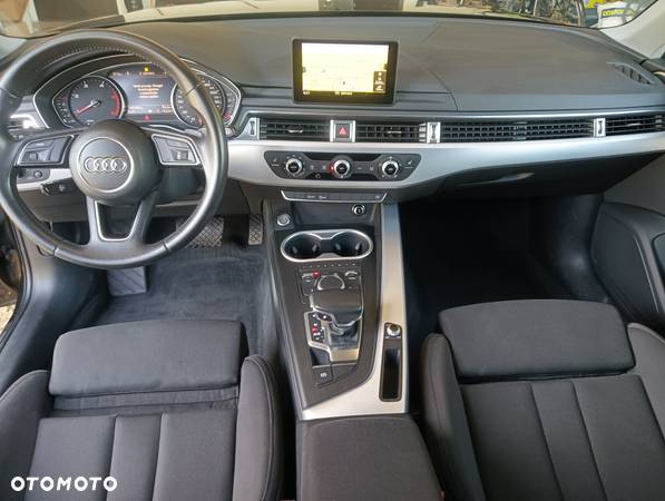 Audi A4 2.0 TDI Sport S tronic - 12