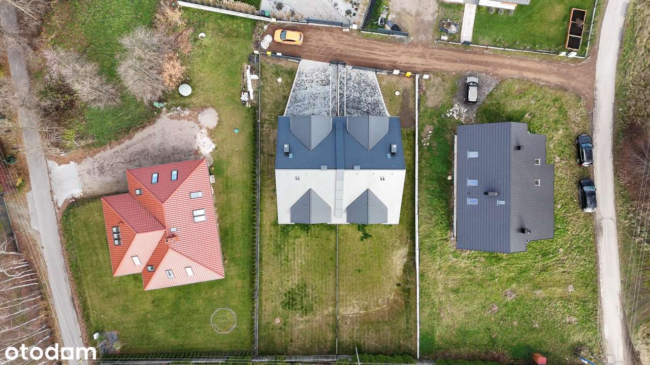 Komfortowy, z garażem w bryle, piękna okolica-5